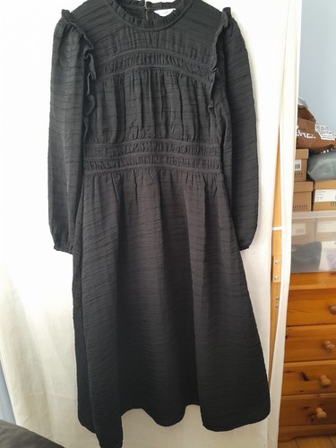 Nwot petite black maxi - petite,